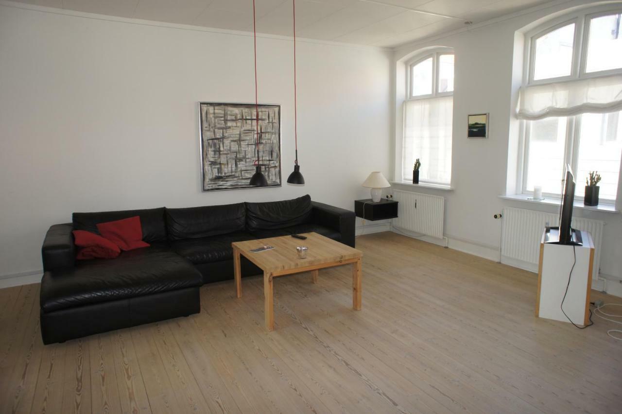 Kongensgade Apartment เอสบีเยร์ ภายนอก รูปภาพ